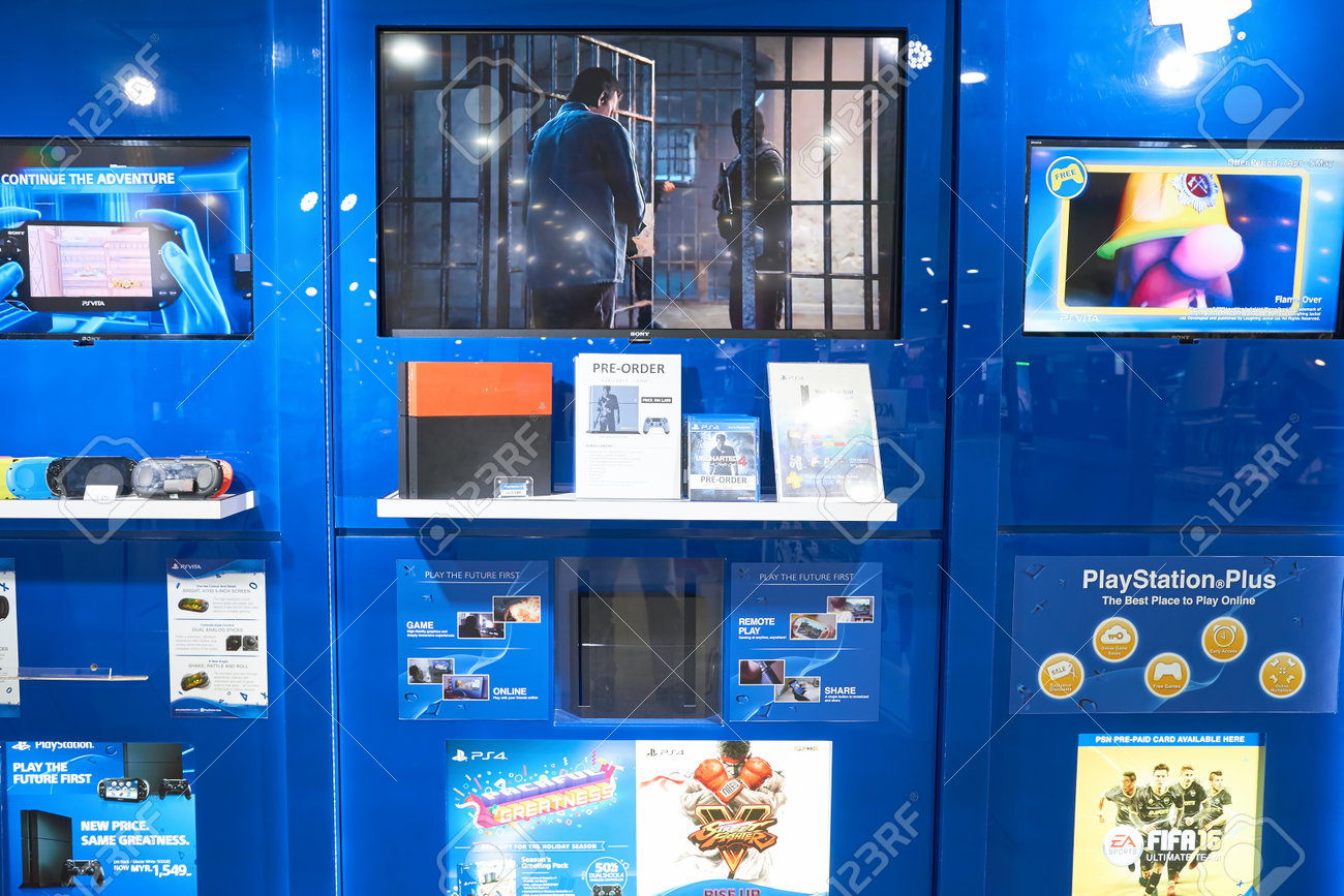 Kuala Lumpur Malaysia May 09 2016 Sony Store In Suria Klcc Suria Klcc Is A Shopping