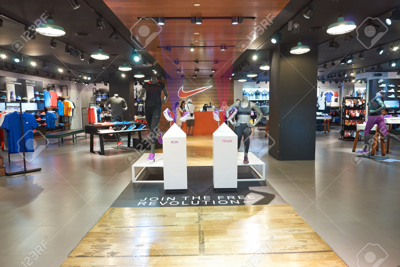 nike store kl