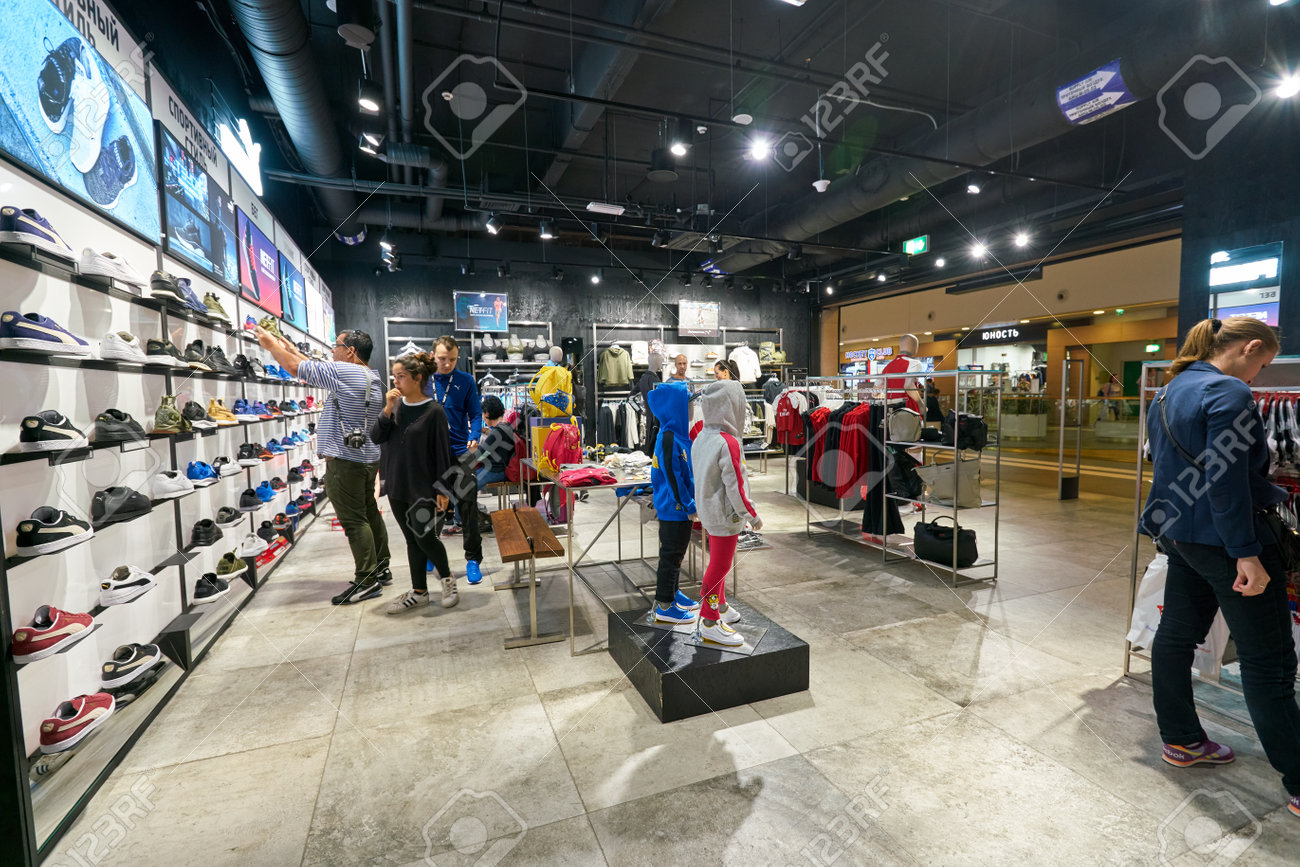 magasin puma vetement