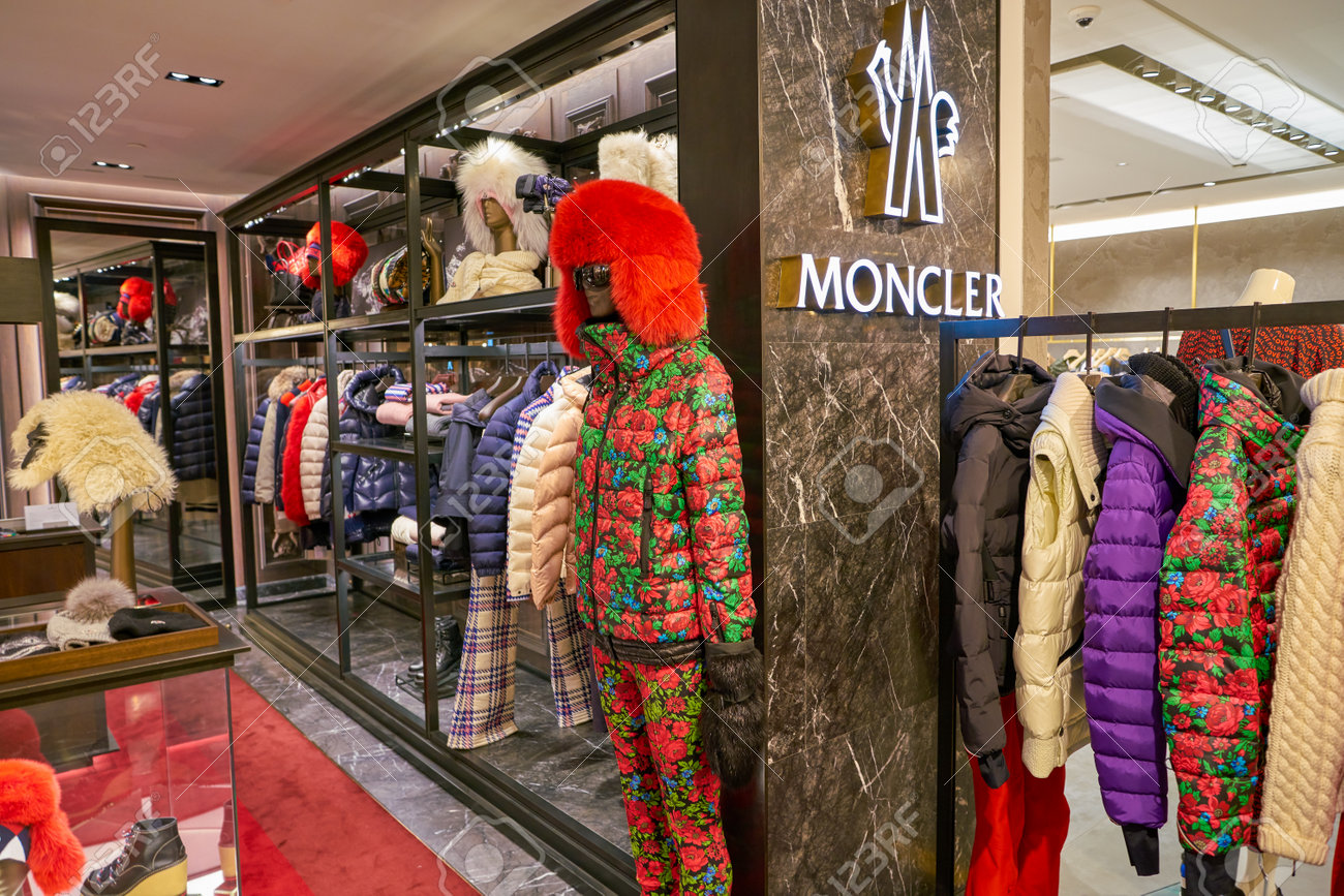 Milan Moncler Italie Usine Moncler Deals