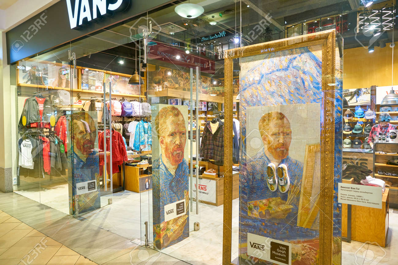 vans store market mall