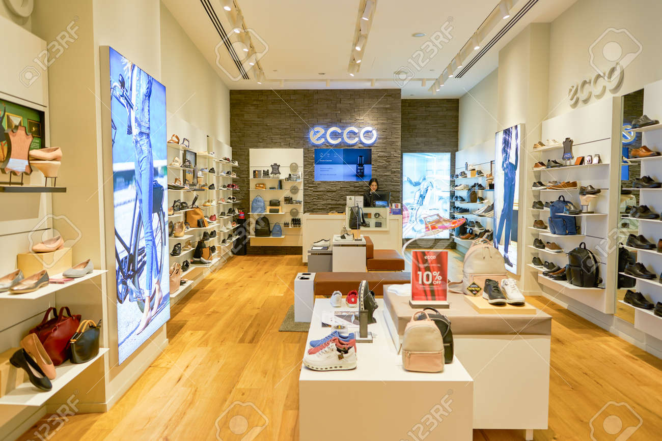 ecco clearance store