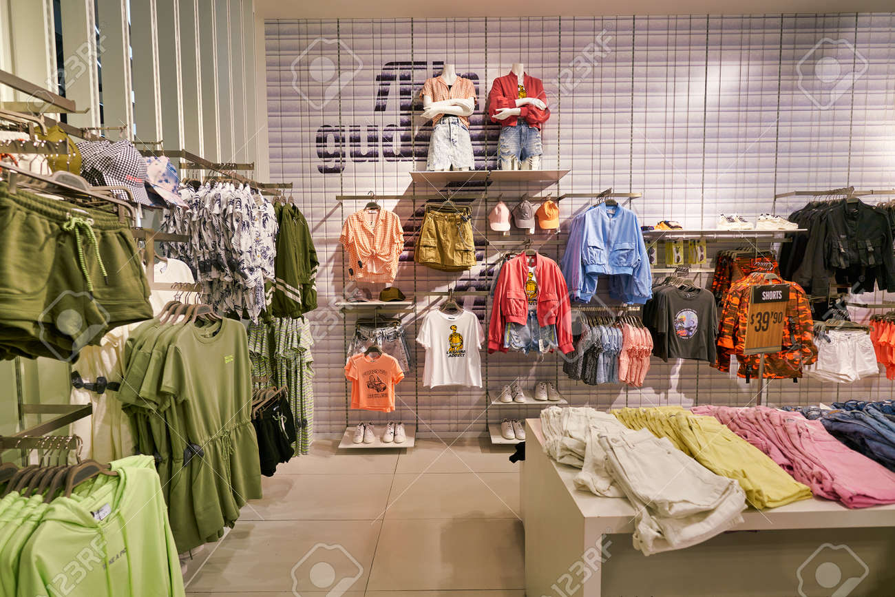 Barcellona Negozi Abbigliamento Spagnoli Online Negozio