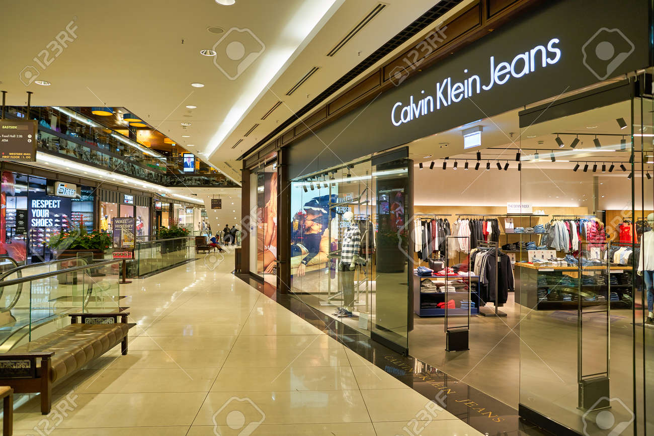 jeans store in mall