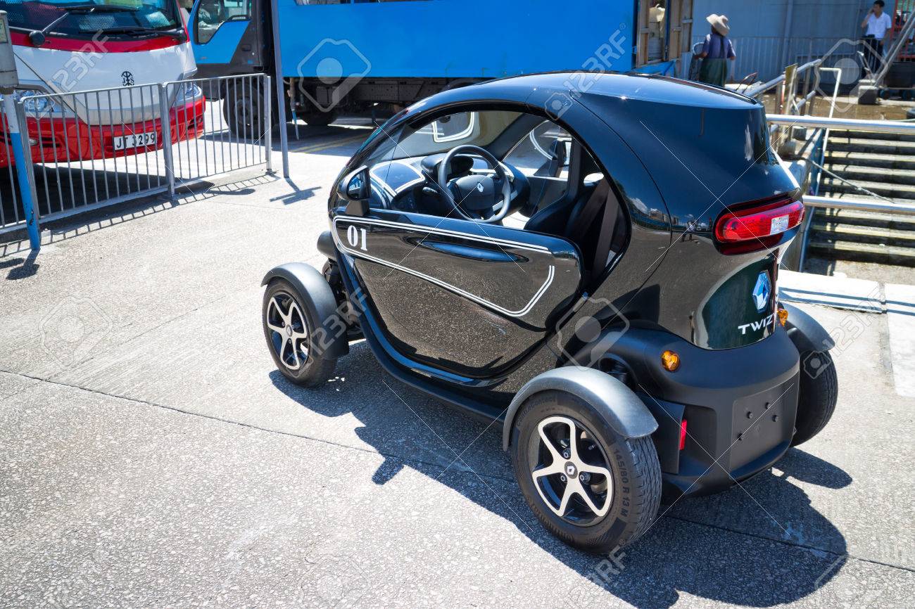 ルノー Twizy 電子車サイバー デザイン の写真素材 画像素材 Image ルノー Twizy 電子車サイバー デザイン の写真素材 画像素材 Image