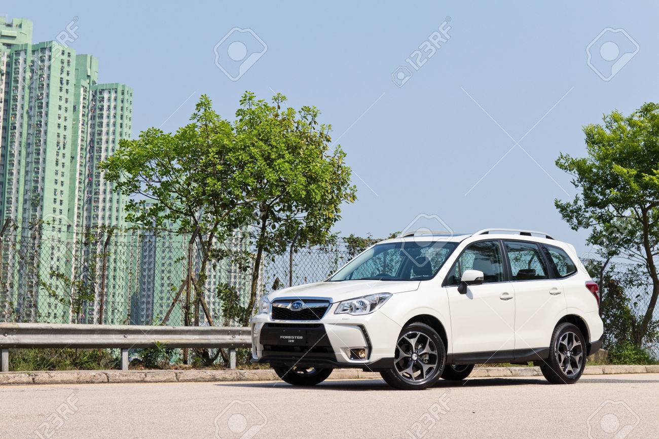 香港 中国 15 年 4 月 9 日 スバル フォレスター Sti 15 試乗 15 年 4 月 9 日に香港で の写真素材 画像素材 Image