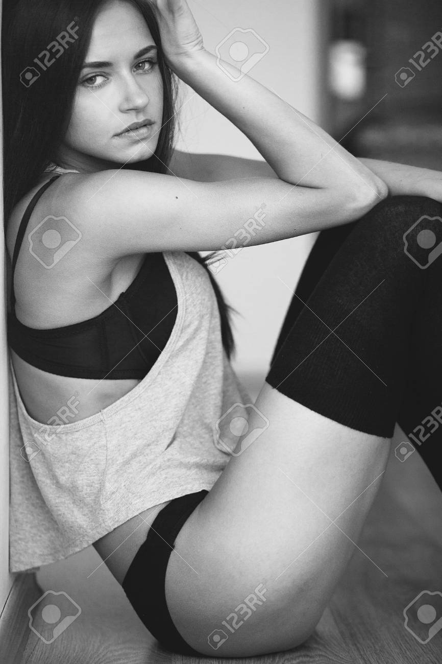 Nude Modeling Young Girls Nude Modeling Young Girls