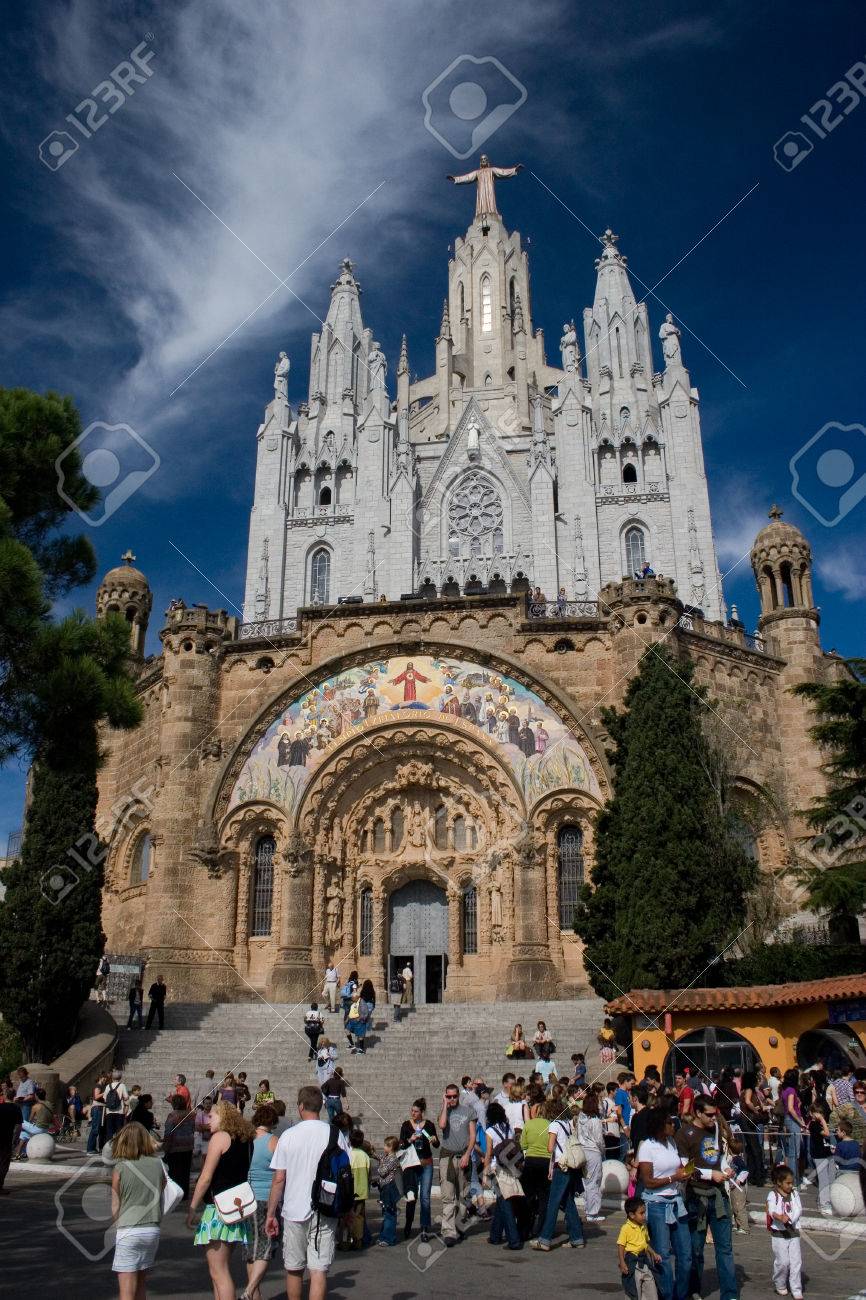 España, Barcelona Iglesia, Tibidabo Fotos, Retratos, Imágenes Y Fotografía De Archivo Libres De Derecho. Image 62654223. España, Barcelona Iglesia, Tibidabo Fotos, Retratos, Imágenes Y Fotografía De Archivo Libres De Derecho. Image 62654223.