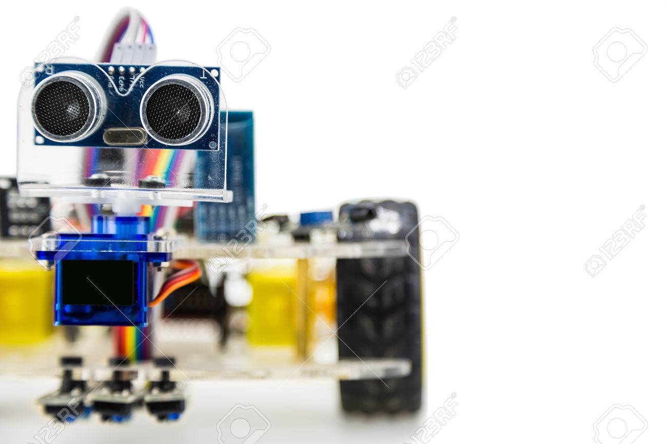 4wd obstacle avoiding robot