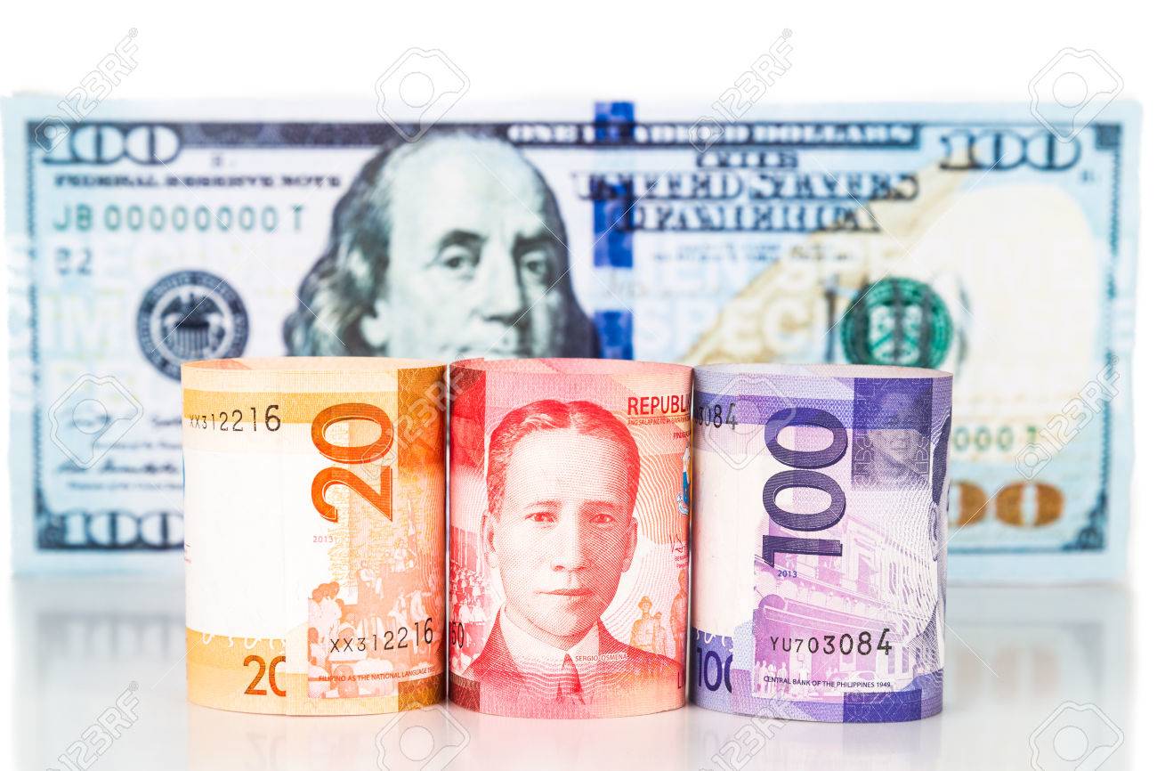 미국 달러에 대 한 필리핀 Piso 통화 메모의 닫습니다. 로열티 무료 사진, 그림, 이미지 그리고 스톡포토그래피. Image  43662822