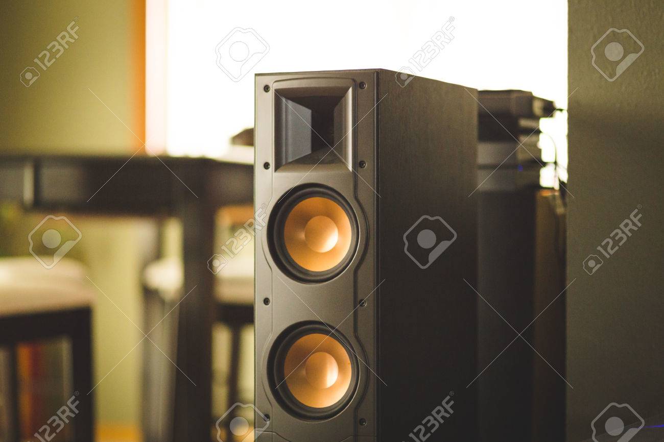 home theater top house