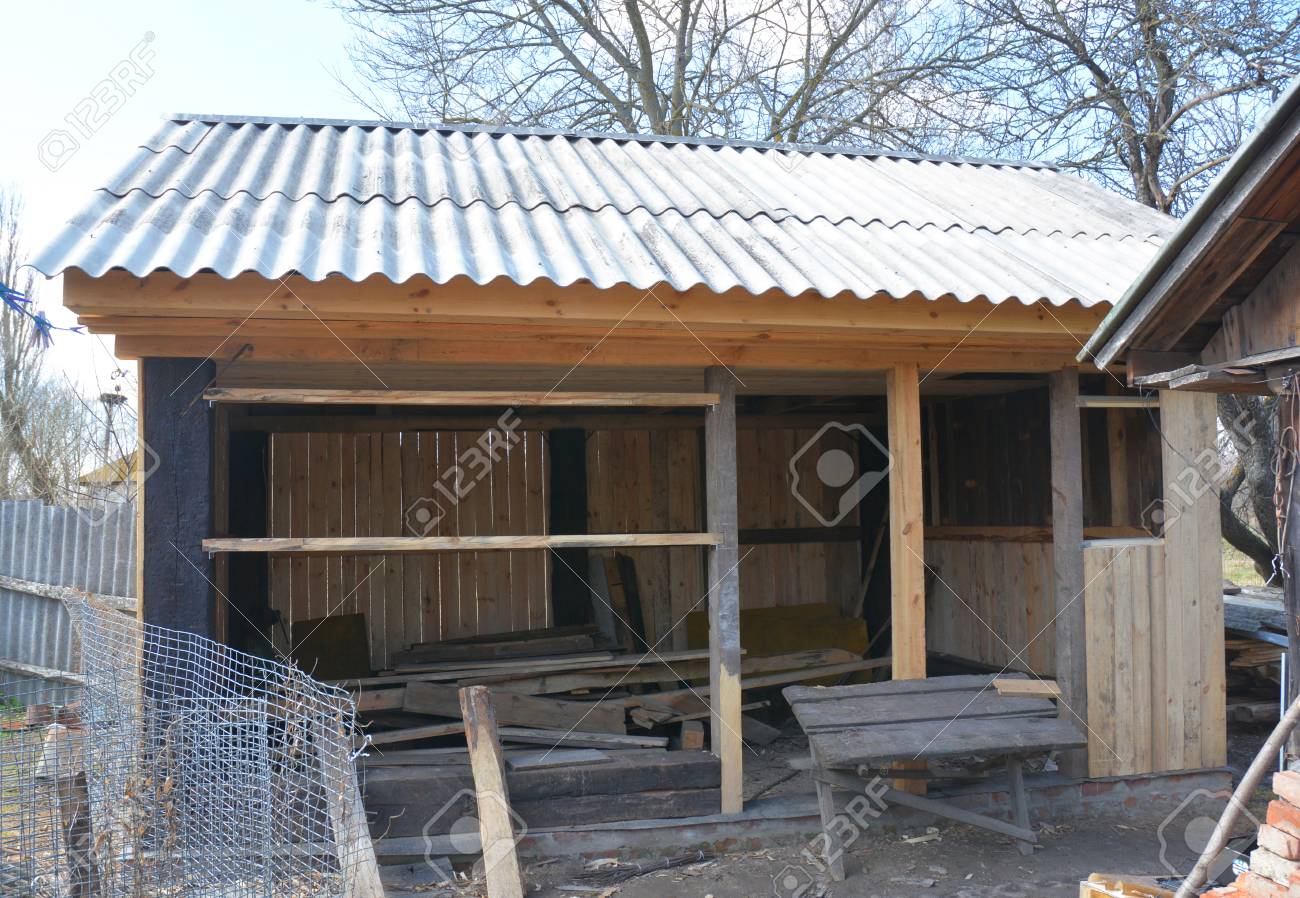 建物の木製キャビン アスベスト屋根のガーデンシェッド 木製の小屋と庭をバックアップします の写真素材 画像素材 Image 5876 建物の木製キャビン アスベスト屋根のガーデンシェッド 木製の小屋と庭をバックアップします の写真素材 画像素材 Image 5876