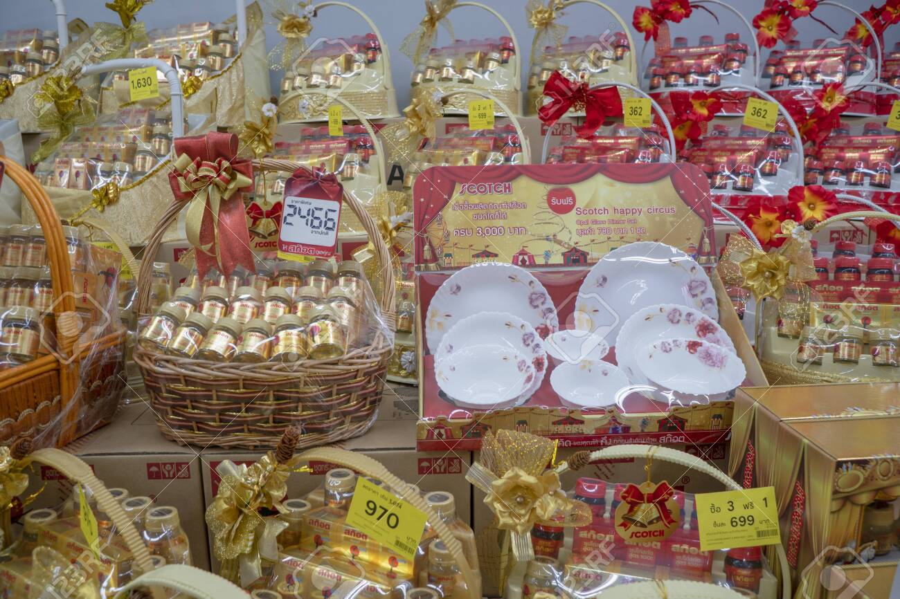 New Year Gift Bangkok, Thailand - December 18, 2018: Welcome To At The End  Of The Year Again It Looks Like We Are About To Enter The New Year 2019.  Stock Photo,