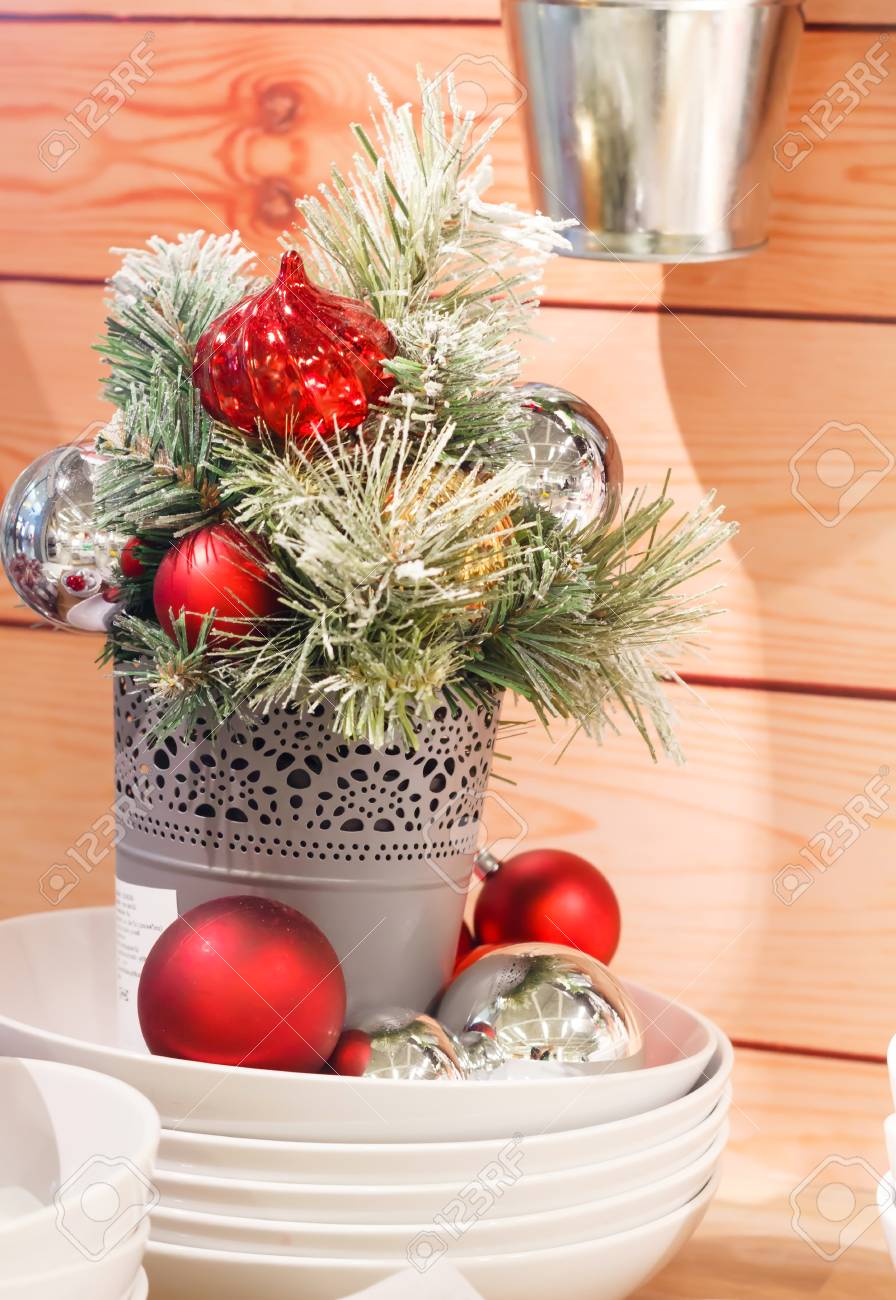 Vase Avec Des Boules De Noël Décoration De Sur Fond De Bois