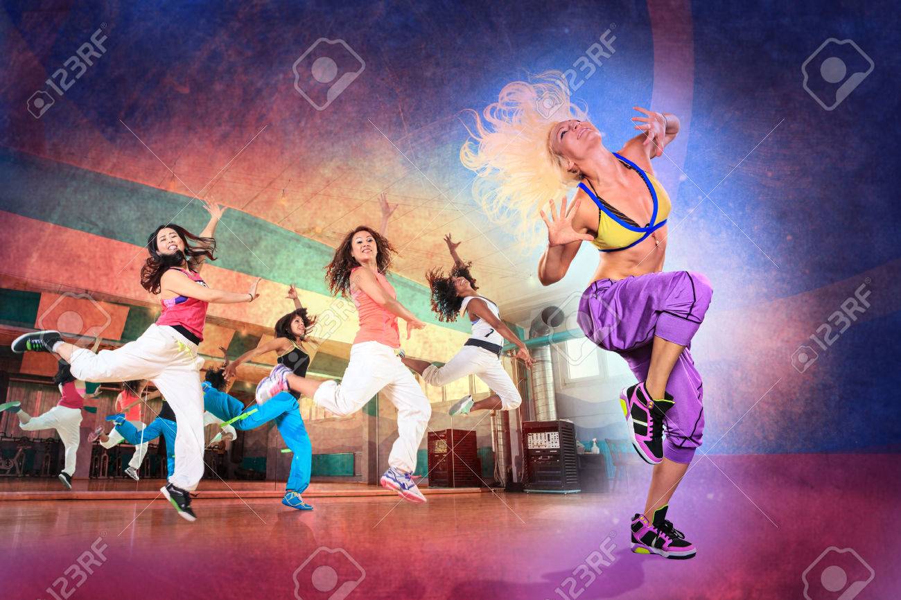 young women at aerobics or fitness training - 44841141 young women at aerobics or fitness training - 44841141