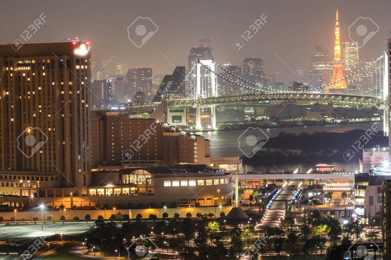 夜に 東京都お台場ランドマーク タワーからシティー ビュー の写真素材 画像素材 Image