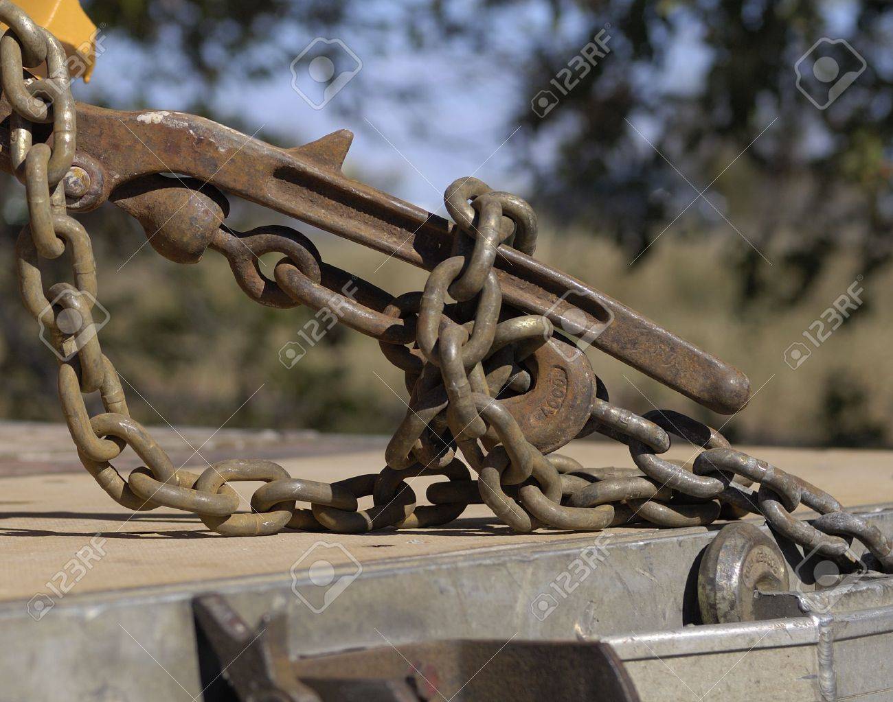 トラックの荷台にフック チェーン の写真素材 画像素材 Image 5995