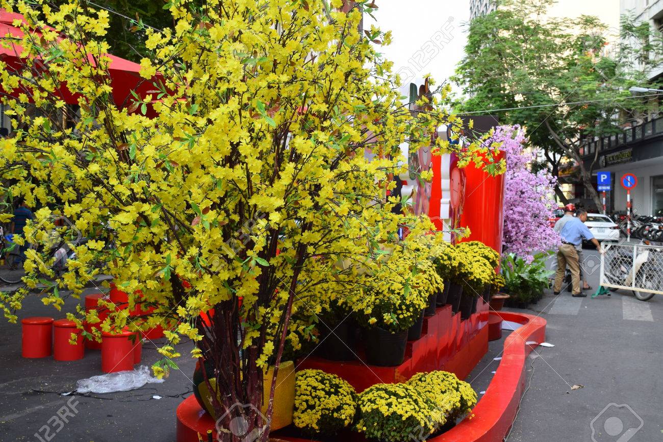Fiesta De Las Flores Para La Decoración Del Año Nuevo Lunar En 