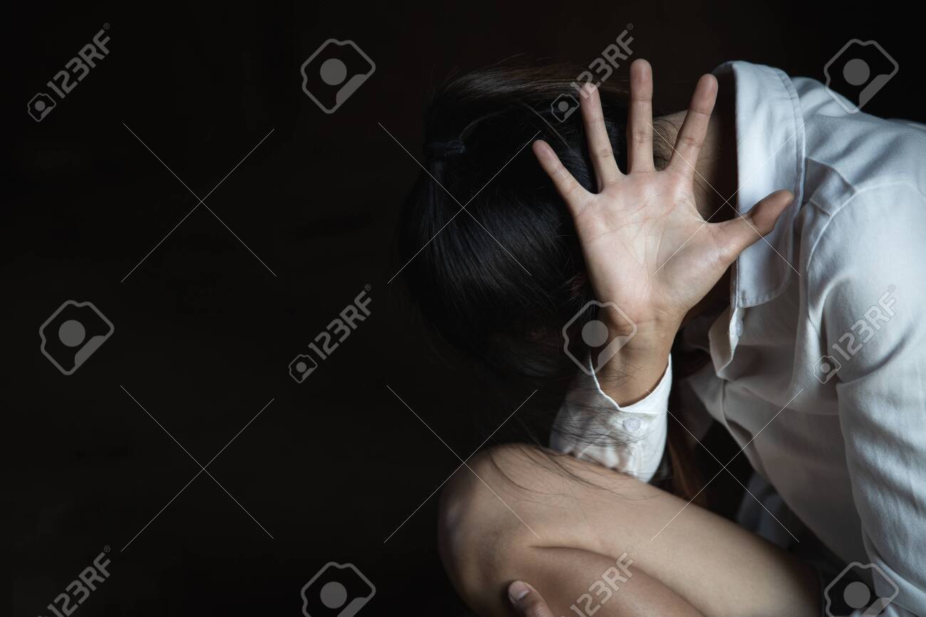 Stop Sexual Harassment And Violence Against Women, Rape And Sexual Abuse  Concept, The Concept Of Stopping Violence Against Women And Rape.  International Women's Day Фотография, картинки, изображения и  сток-фотография без роялти. Image