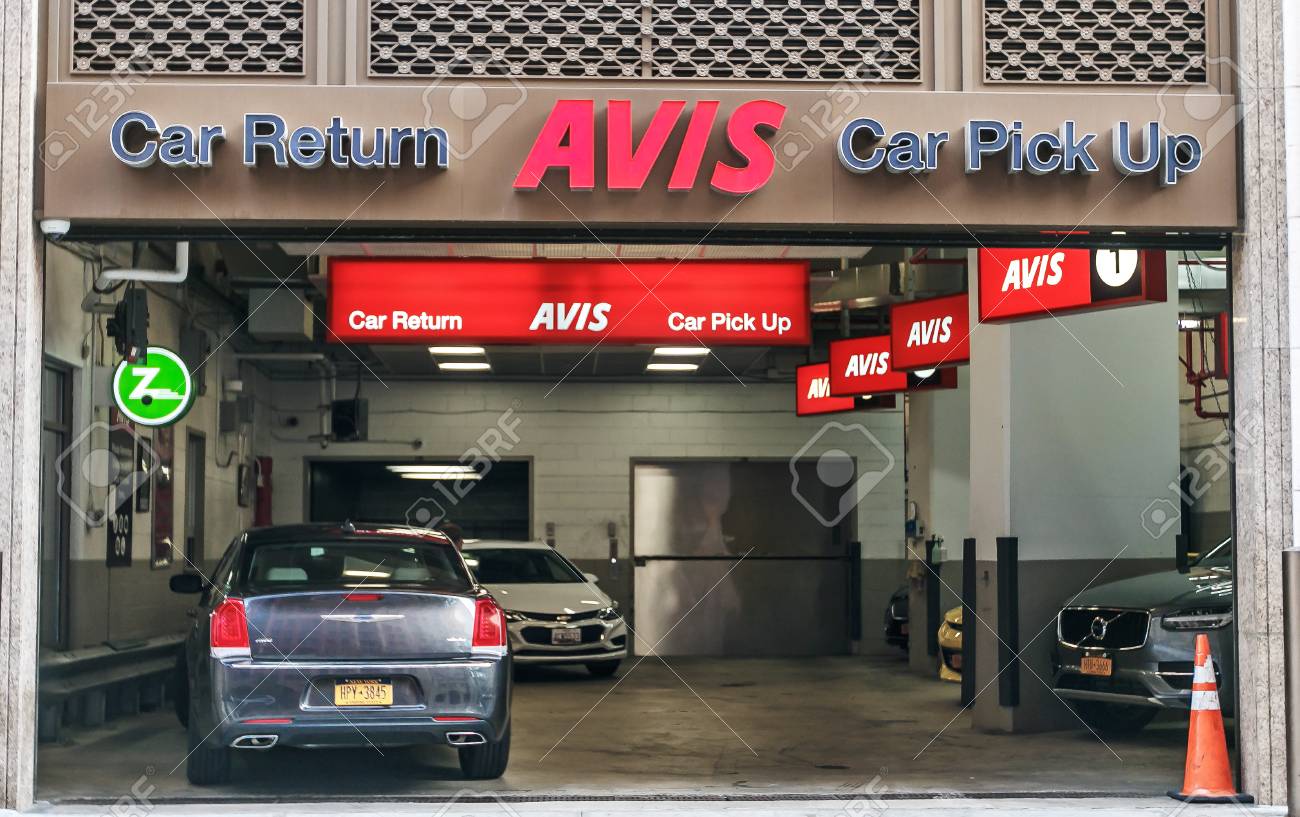 Car Rental Manhattan >> New York August 3 2017 Avis Rental Car Branch In Manhattan Car Rental Manhattan >> New York August 3 2017 Avis Rental Car Branch In Manhattan