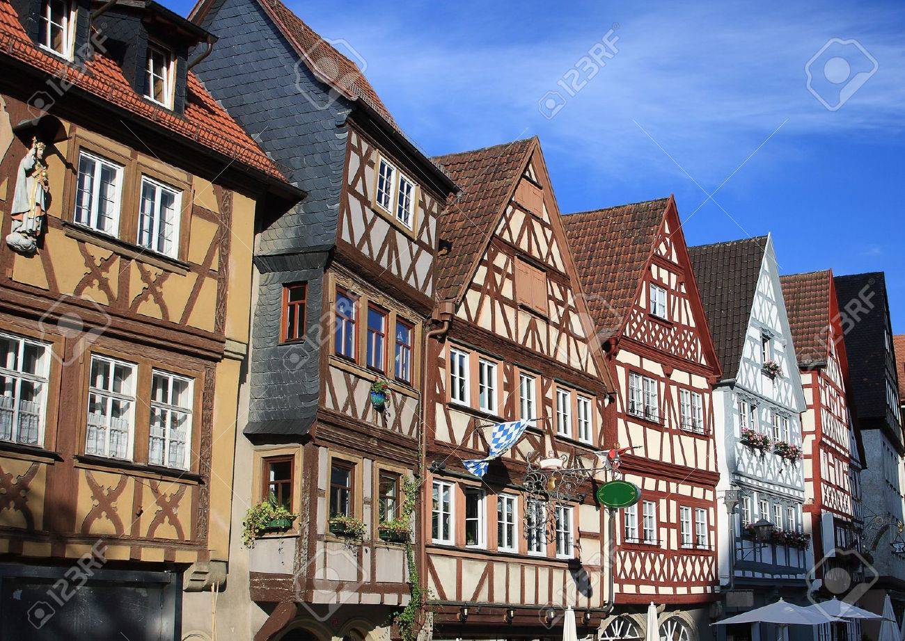 ドイツでは Ochsenfurt の古い家 の写真素材 画像素材 Image ドイツでは Ochsenfurt の古い家 の写真素材 画像素材 Image
