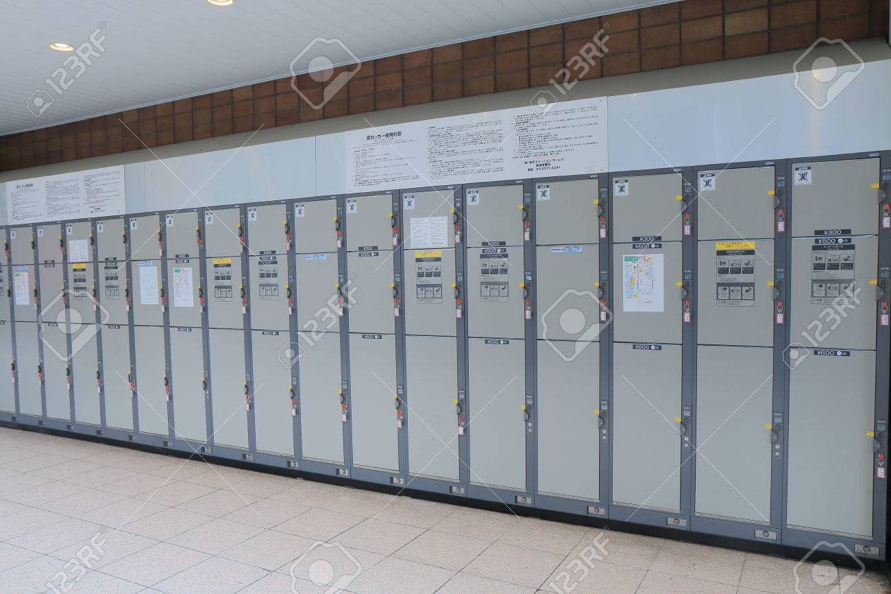 도쿄 일본 -2010 년 5 월 8 일 : 도쿄에서 코인 로커. 로열티 무료 사진, 그림, 이미지 그리고 스톡포토그래피. Image  41894653