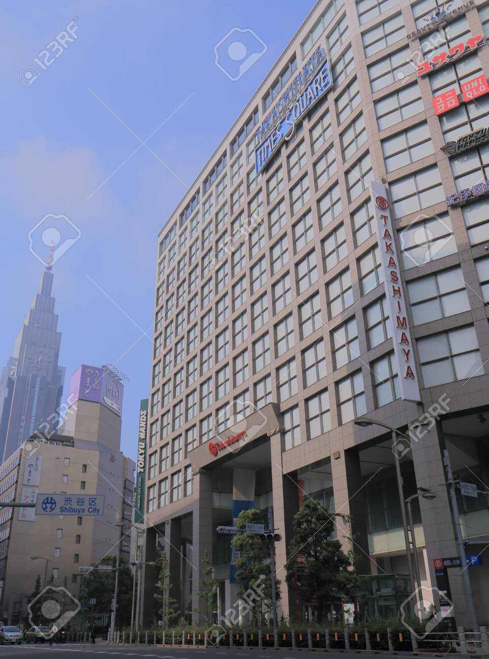 東京 15 年 5 月 8 日 高島屋回正方形のデパート新宿 の写真素材 画像素材 Image