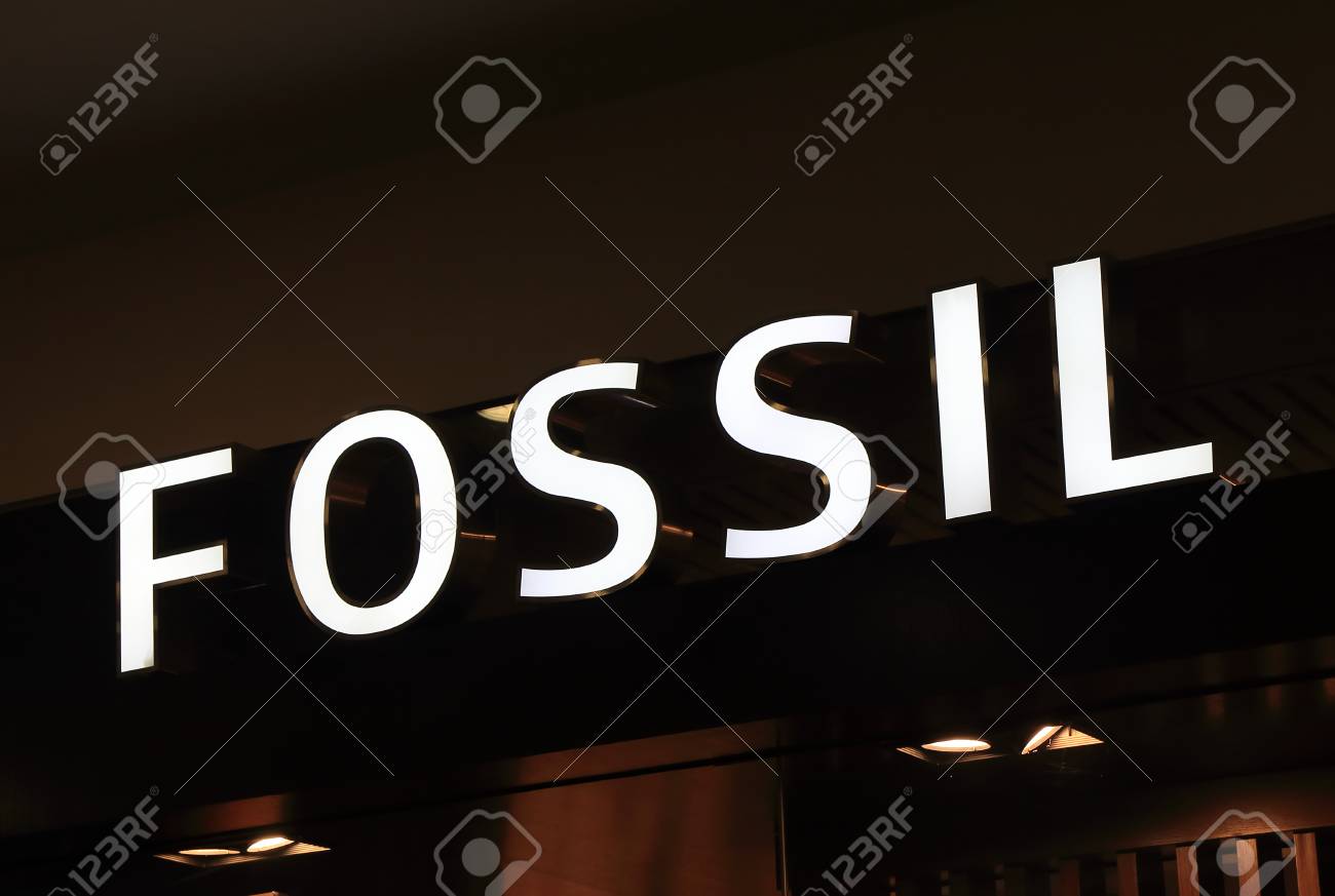 メルボルン オーストラリア 15 年 8 月 22 日 化石のファッション ブランド アメリカのデザイナー 服やアクセサリーは 1984 年に設立されたメーカー の写真素材 画像素材 Image