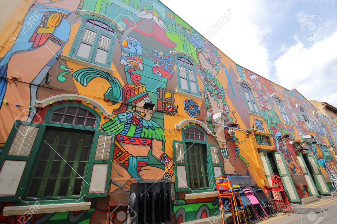 싱가포르-2018년 11월 16일: 싱가포르 하지 레인의 거리 예술. 로열티 무료 사진, 그림, 이미지 그리고 스톡포토그래피.  Image 116506927