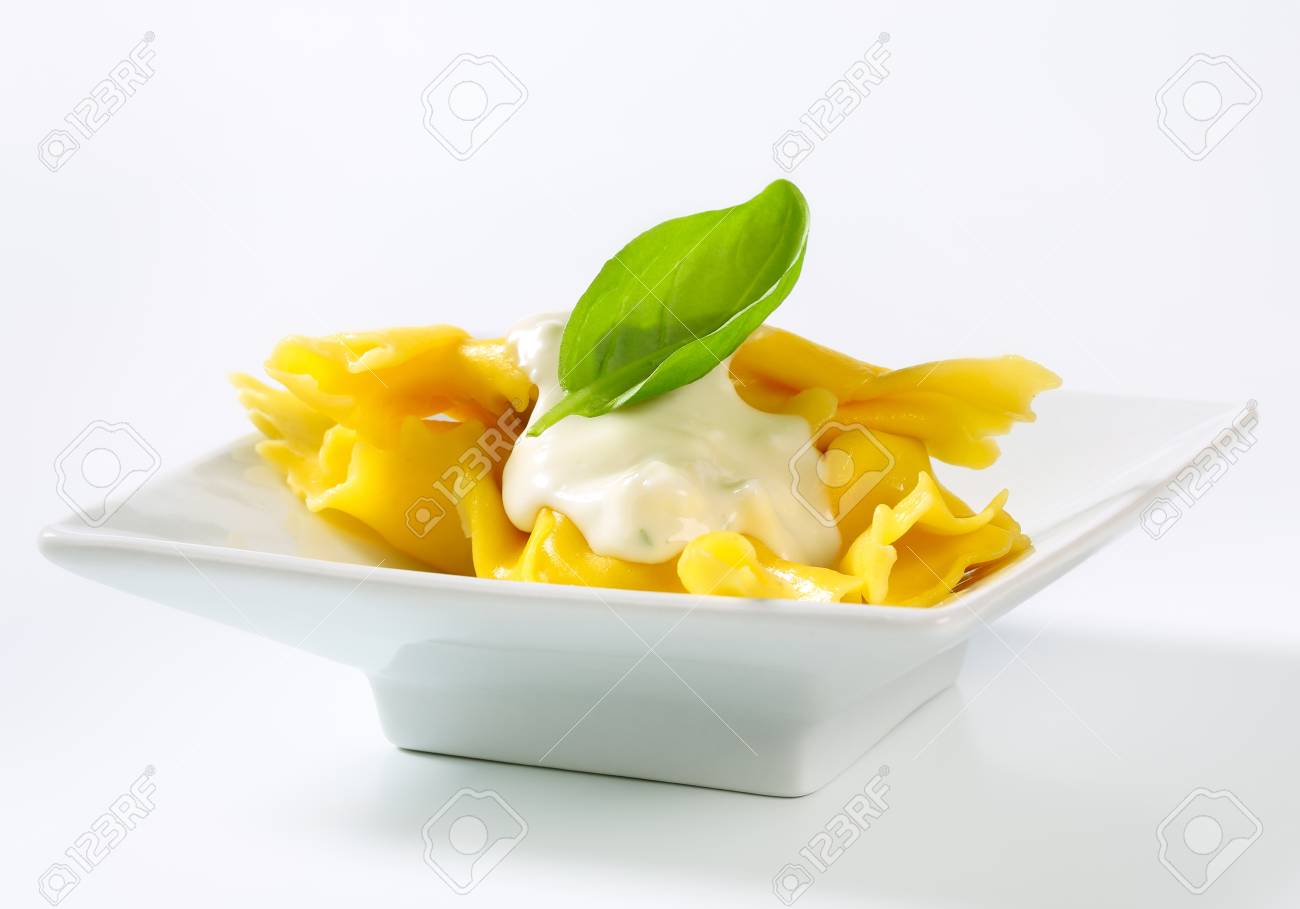 チーズソース パスタの皿 の写真素材 画像素材 Image チーズソース パスタの皿 の写真素材 画像素材 Image