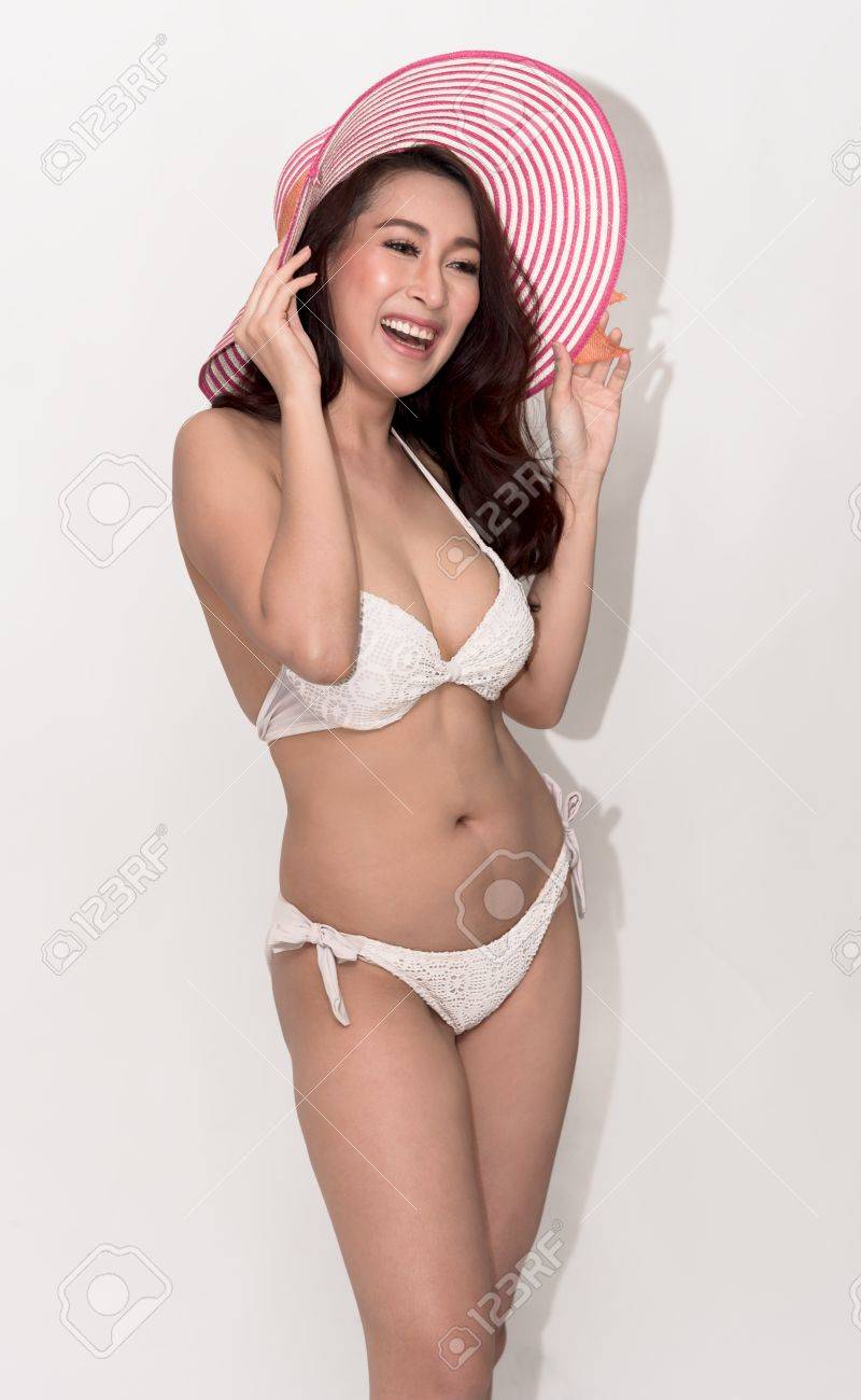 Asian girls swimsuit photos