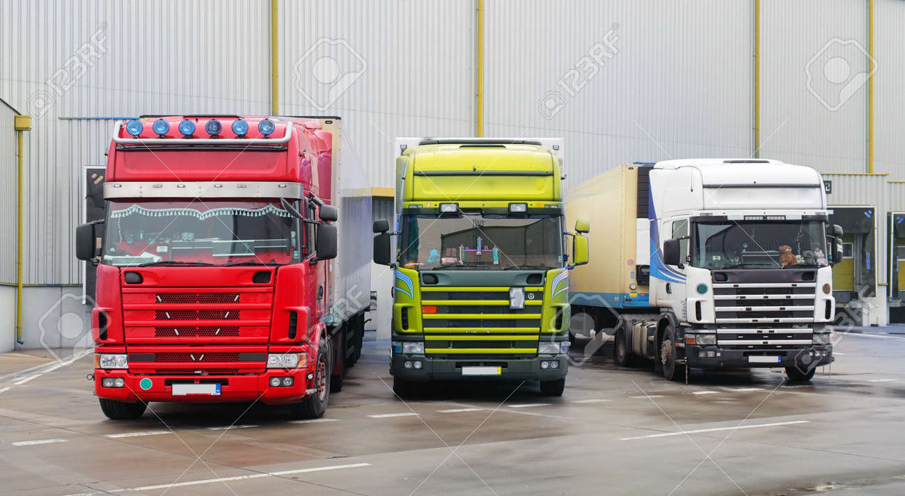 Industrial building and warehouse with freight trucks - Logistic - 166653371 Industrial building and warehouse with freight trucks - Logistic - 166653371