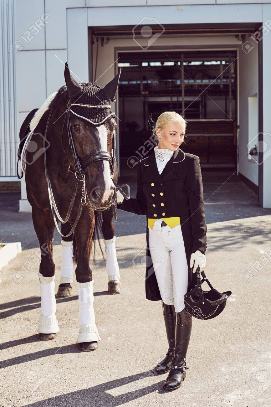 最大80%OFFクーポン eskadron エスカドロン 乗馬用品 競技バッグ