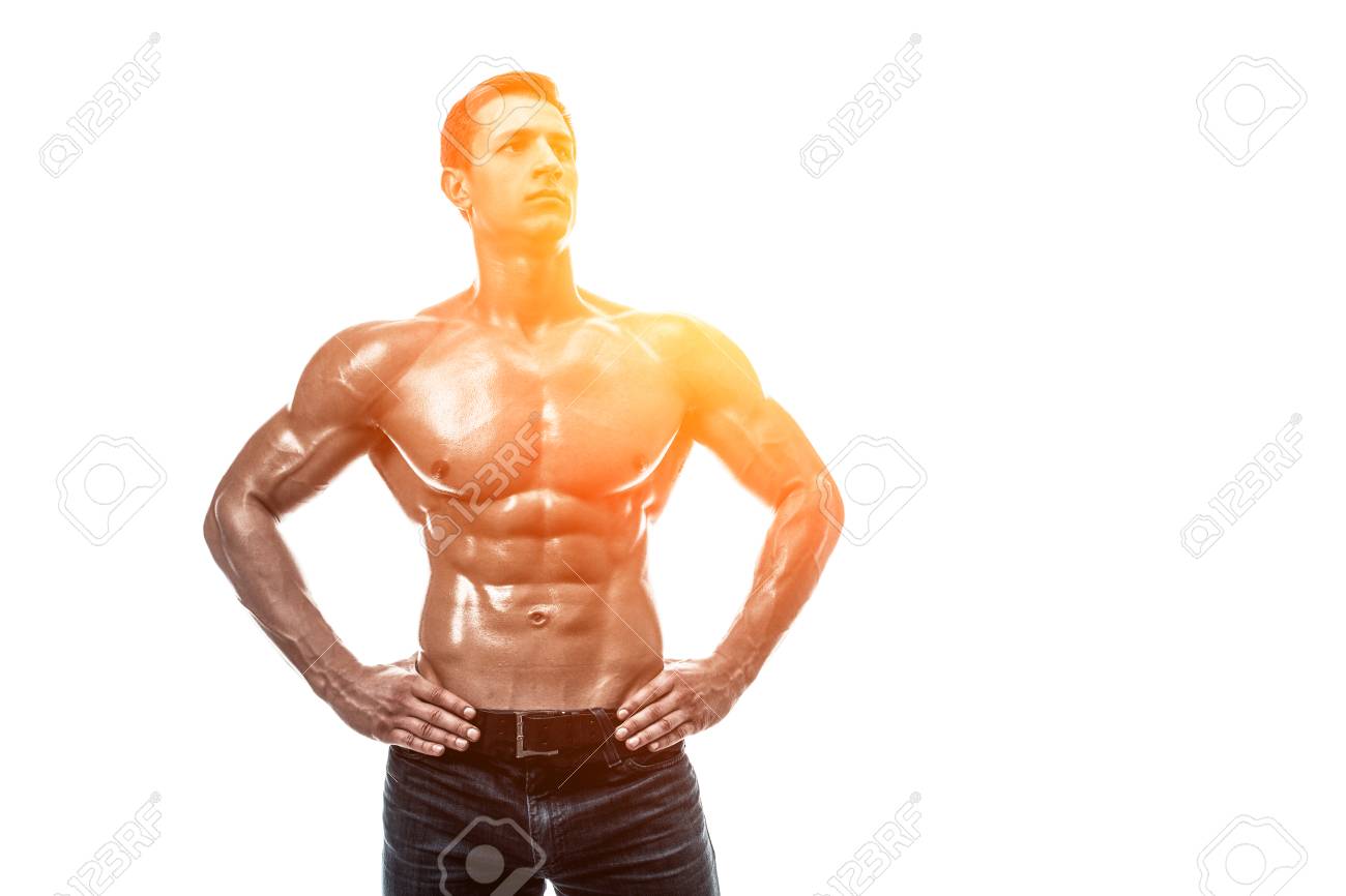 筋肉のハンサムな若者の裸の胴体を持つ 白で隔離 の写真素材 画像素材 Image