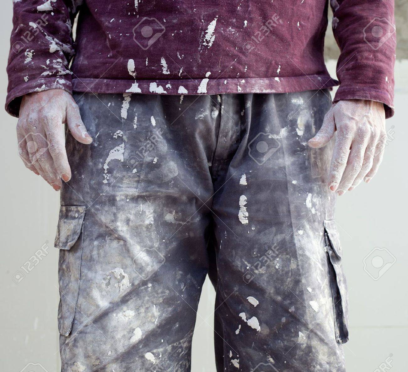 De Blanc Détail Mains L'homme Et Plâtrer Pantalon Peintre Sale gbf6y7