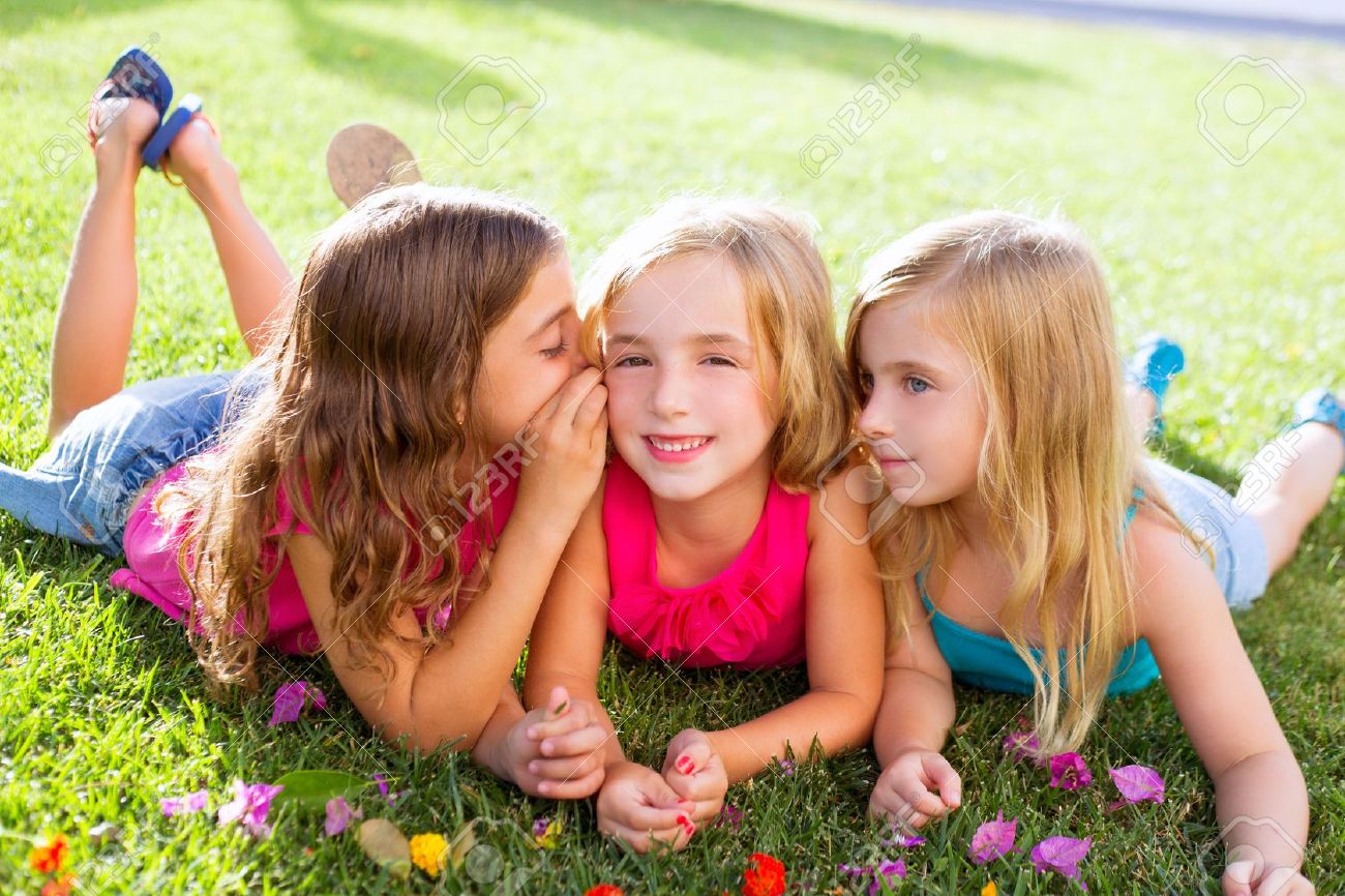 Resultado de imagem para grupo de meninas
