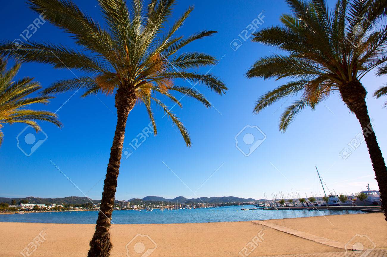 Ibiza San Antonio Abad De Portmany Playa En Islas Baleares De España Fotos Retratos Imágenes Y Fotografía De Archivo Libres De Derecho Image 22717638