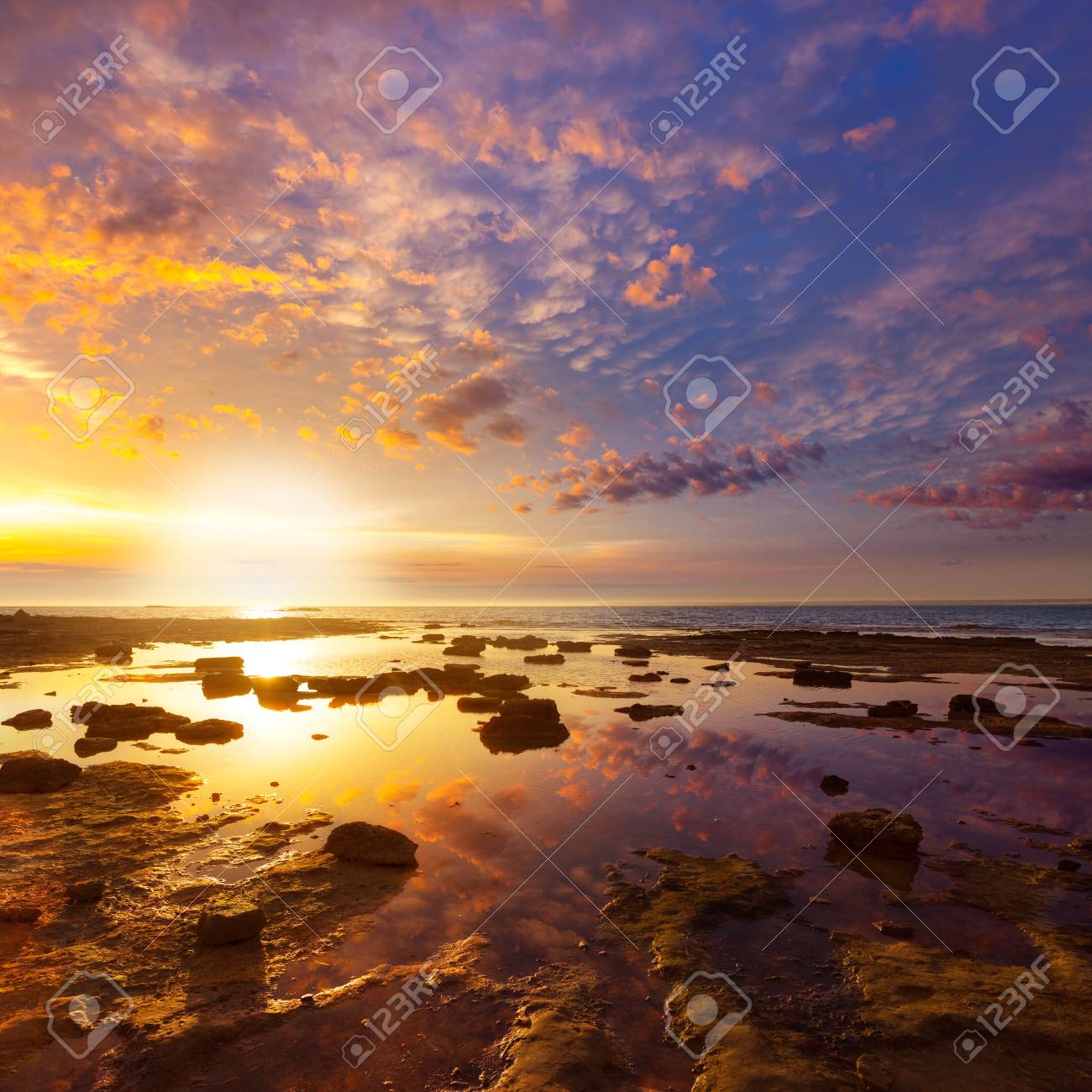 Maiorca Tramonto In Spiaggia Di Es Trenc In Campos Di Maiorca A Isole Baleari Spagna