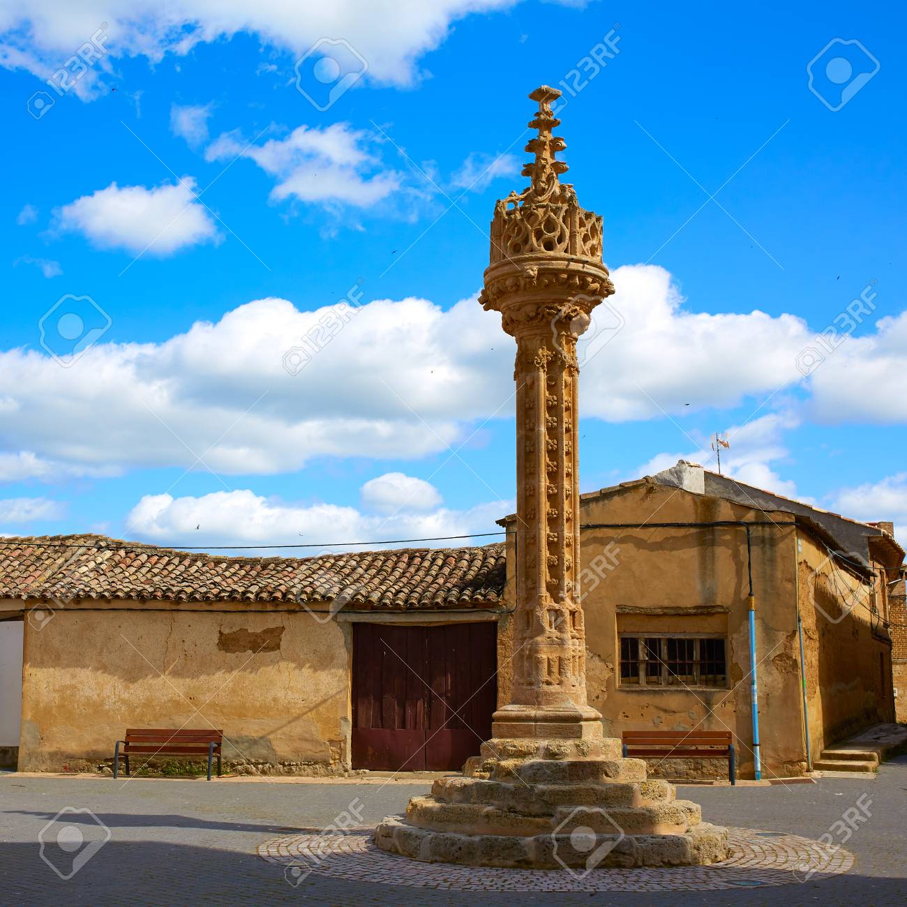 Rollo Gótico Boadilla Del Camino Por El Camino De Santiago Del ...