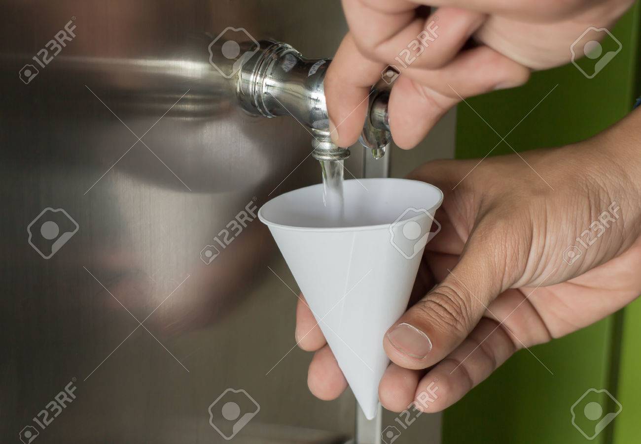 paper water cooler cups