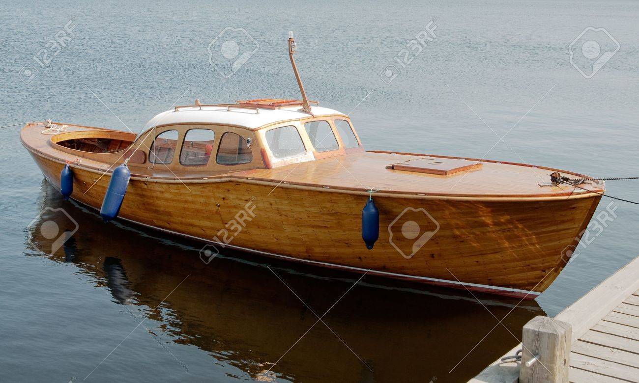Bateau En Bois