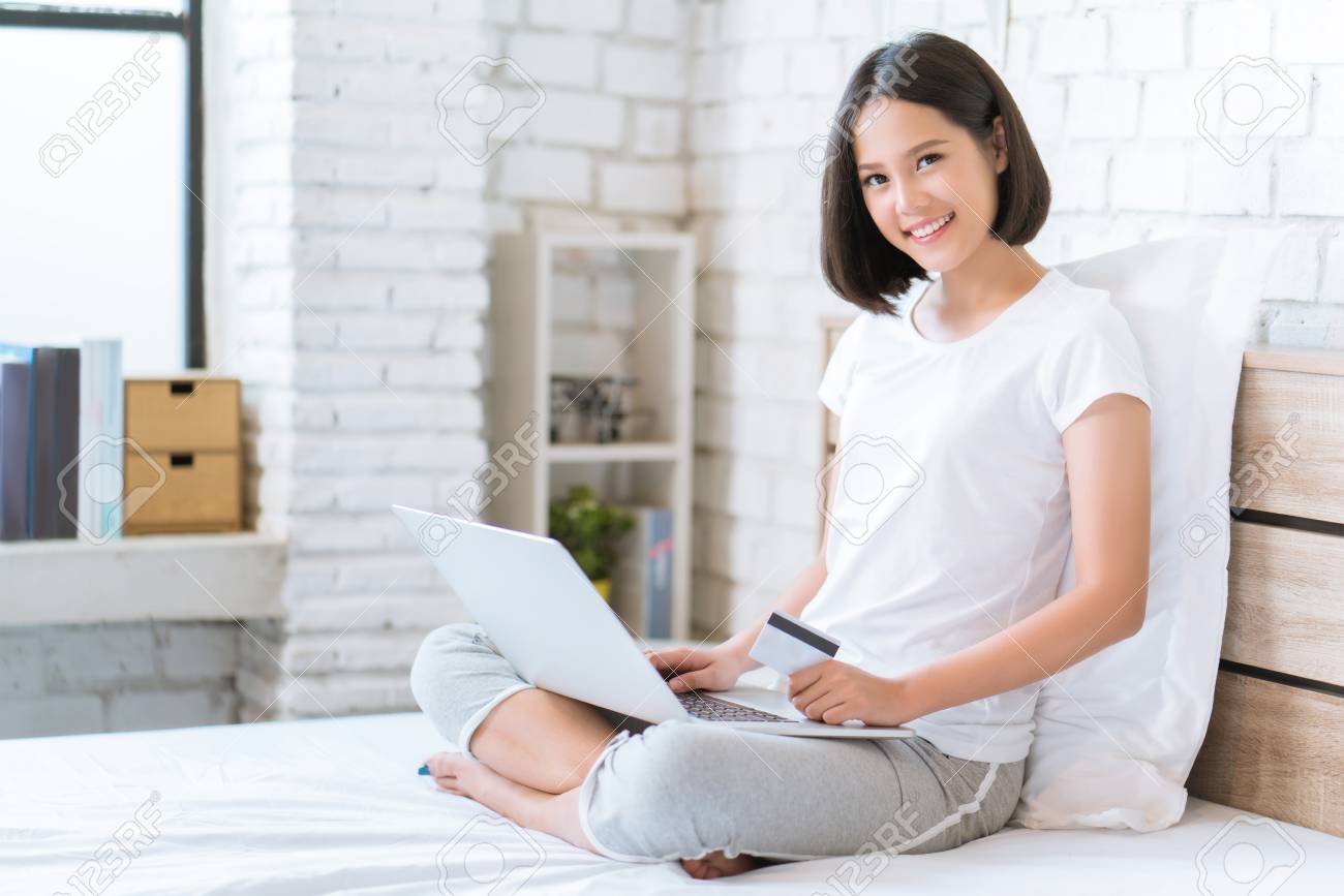 Asian online woman Asian online woman