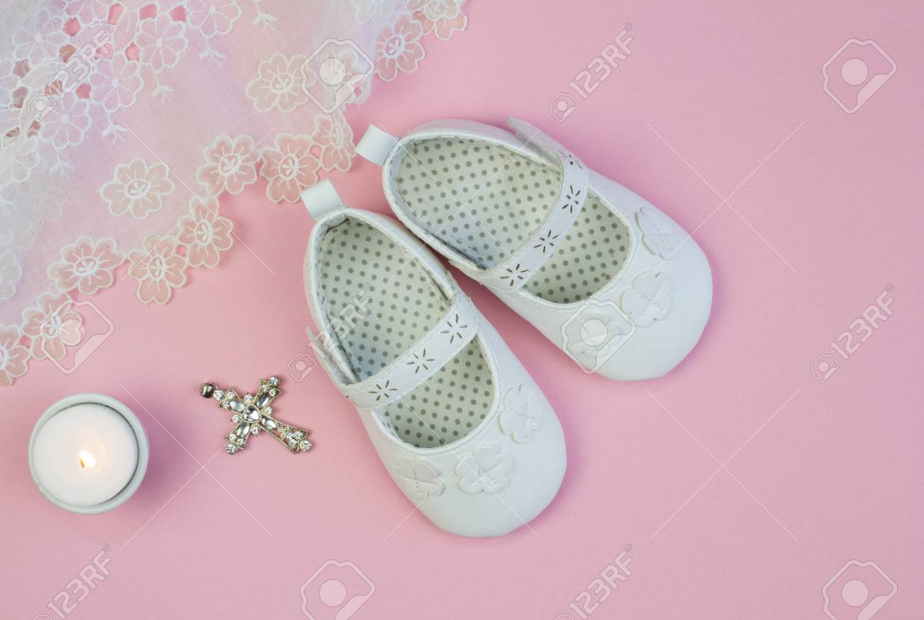 lace baby booties