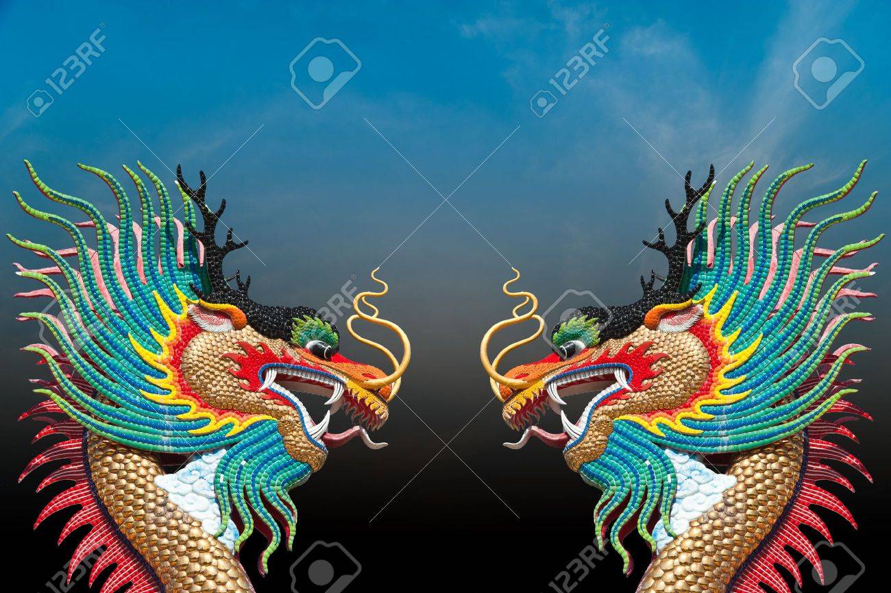 素敵な空と美しいドラゴン の写真素材 画像素材 Image