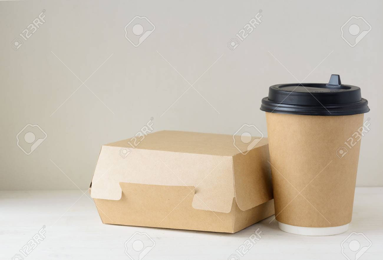 craft paper coffee cup and food box on the table - 75157238 craft paper coffee cup and food box on the table - 75157238