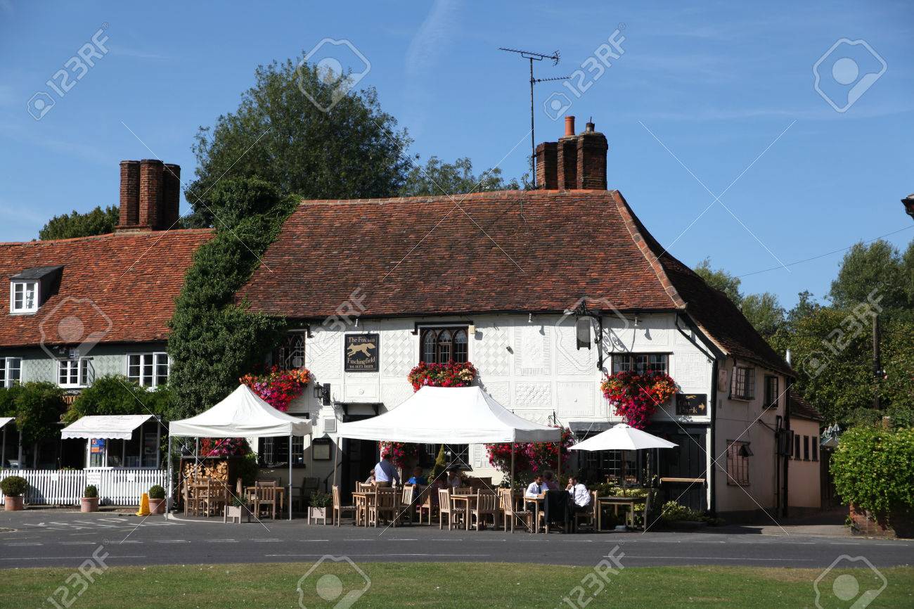 Como Se Dice Fox En Español El Fox Inn En El Pueblo De Finchingfield Que Se Dice Por Algunos Como La  Más Bonita De Essex Y Más Fotografiada En Inglaterra Fotos, Retratos,  Imágenes Y Fotografía De Archivo Libres