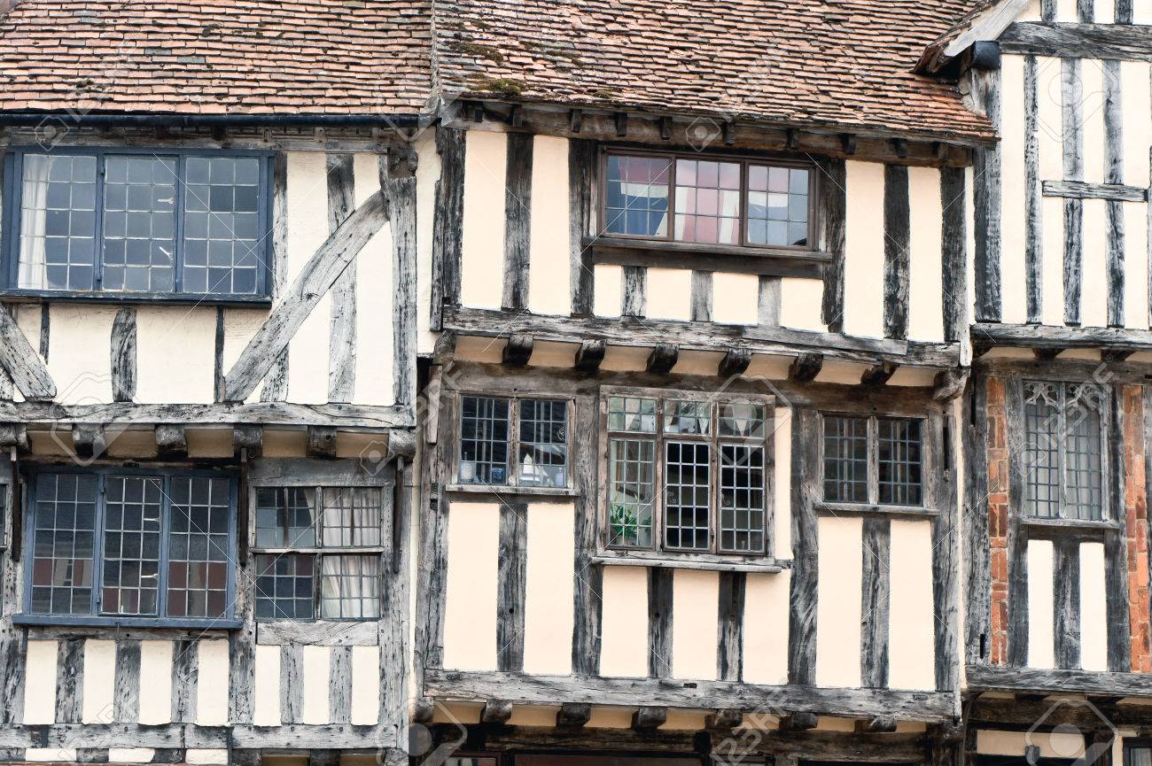 イングランドの中世の家の外の側面 の写真素材 画像素材 Image
