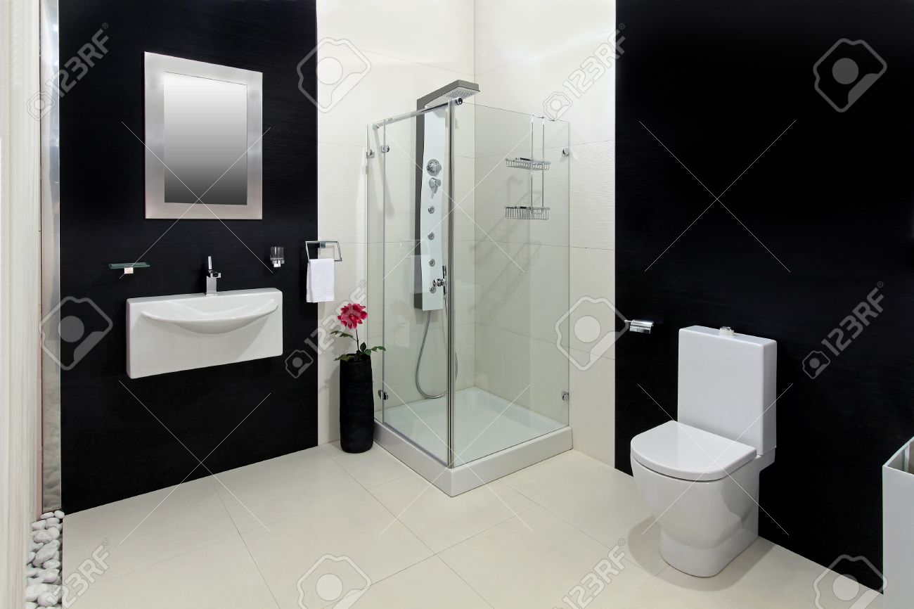 Cuarto De Baño Moderno Con Azulejos En Blanco Y Negro Fotos ... Cuarto De Baño Moderno Con Azulejos En Blanco Y Negro Fotos ...