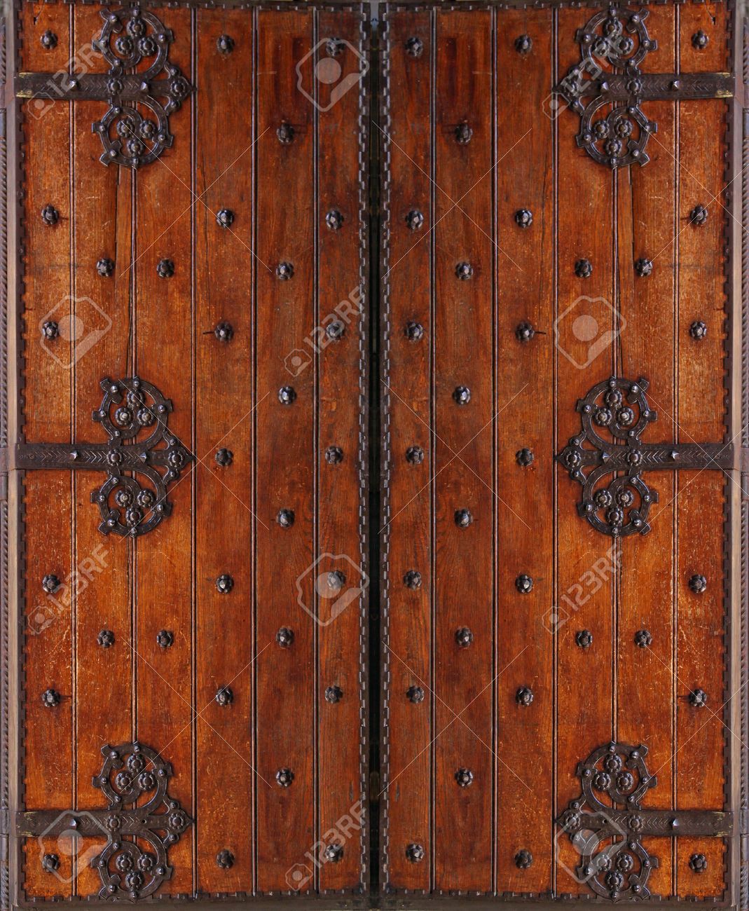 Antique Style Wooden Double Folding Entrance Door Stock Photo Antique style wooden double folding entrance door Stock Photo - 15565494 - Antique Style Wooden Double Folding Entrance Door Stock Photo