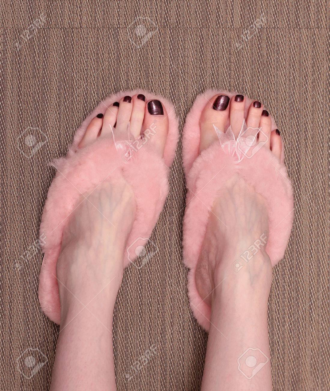 fluffy flip flops